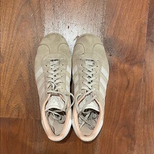 Adidas light pink sneakers